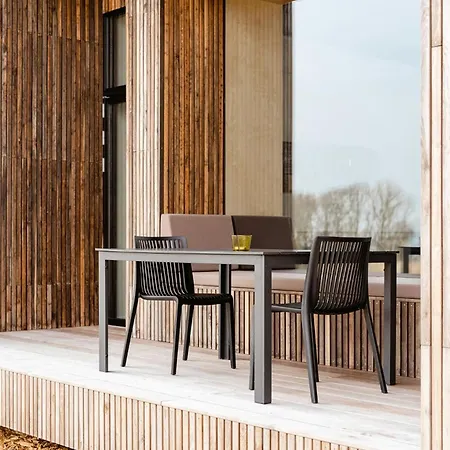 Simple Living And Outdoor Life At Helnaes بيت للعطل