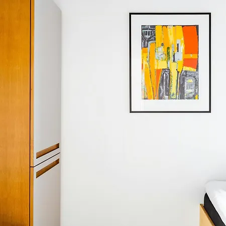 Simple Living And Outdoor Life At Helnaes بيت للعطل